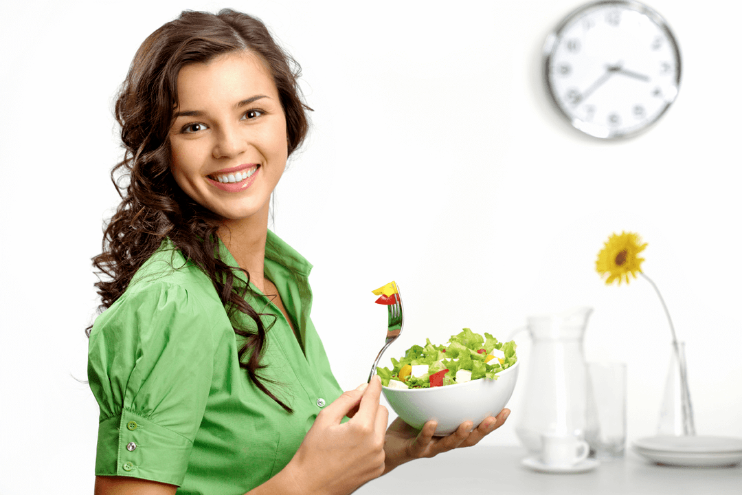 eating vegetable salad on a blood type diet