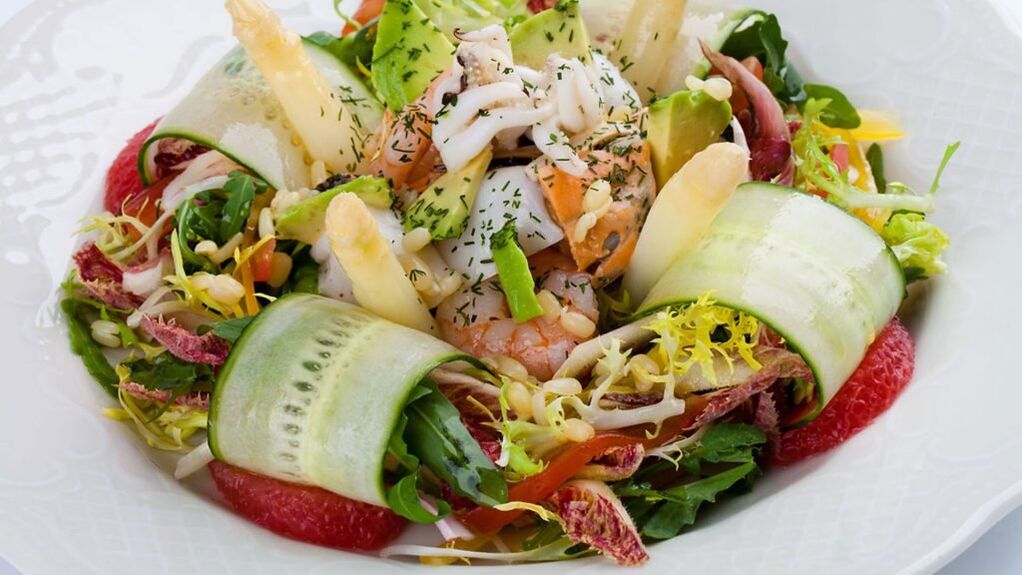 When following the Alternation phase of the Dukan diet, it is recommended to eat seafood salad